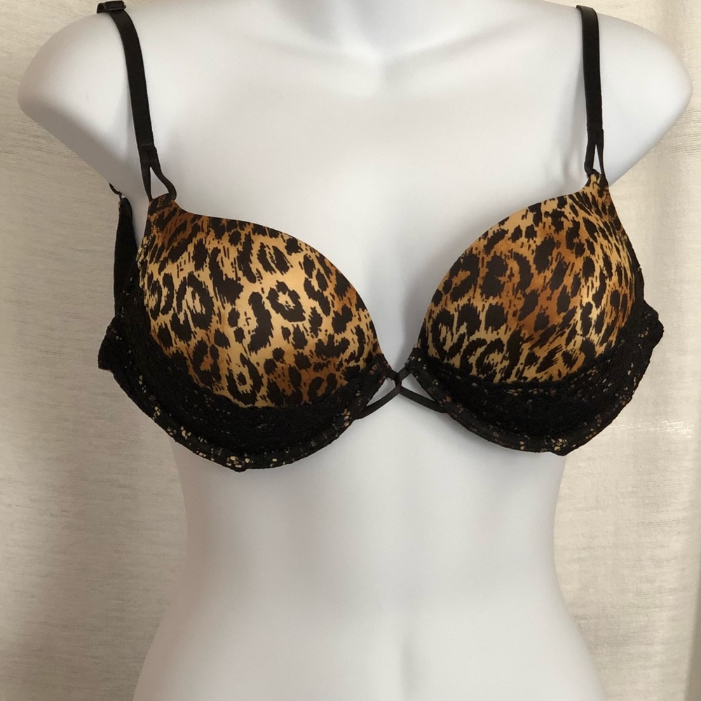 Victoria’s Secret Miraculous Plunge Bra 36B NWT
